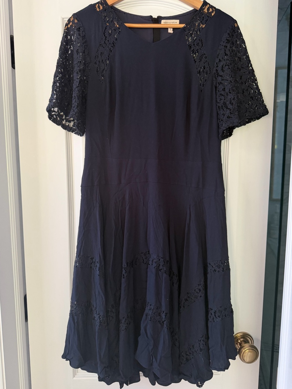 Rebecca Taylor Navy Lace Inset Flutter Sleeve Fit Flare Dress Size 12 Cocktail - Picture 2 of 7